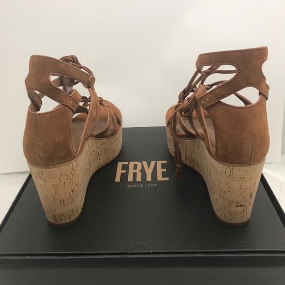 🌺Frye Heather Gladiator Platform - 7 - Picture 3 of 5